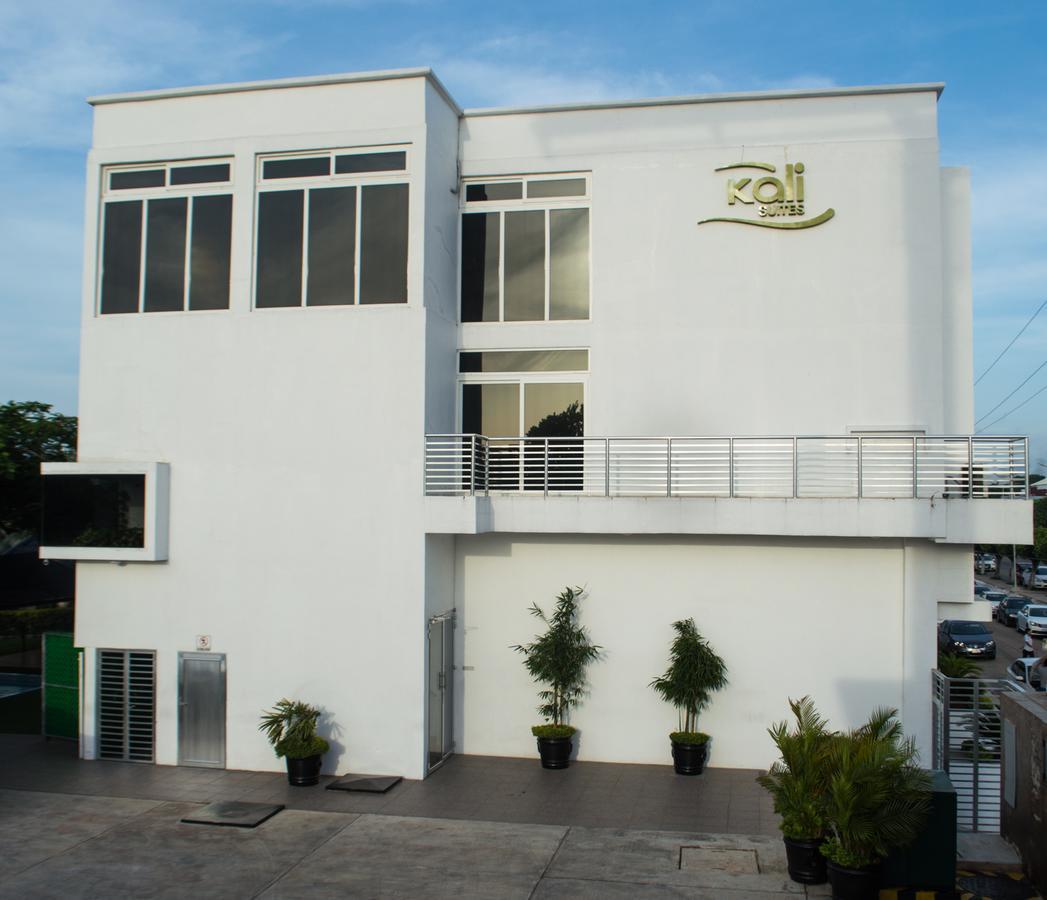 Kali Suites มินาติทลัน ภายนอก รูปภาพ